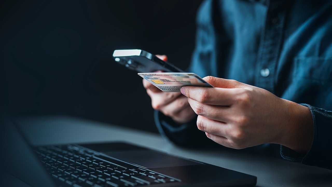 Ihr Leitfaden für die Aktivierung der App und die Bestätigung Ihrer Identität in nur einem Schritt